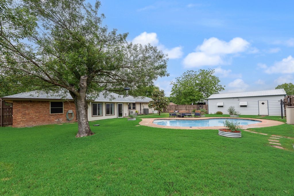 834 Rock Creek Lane Red Oak TX 75154
