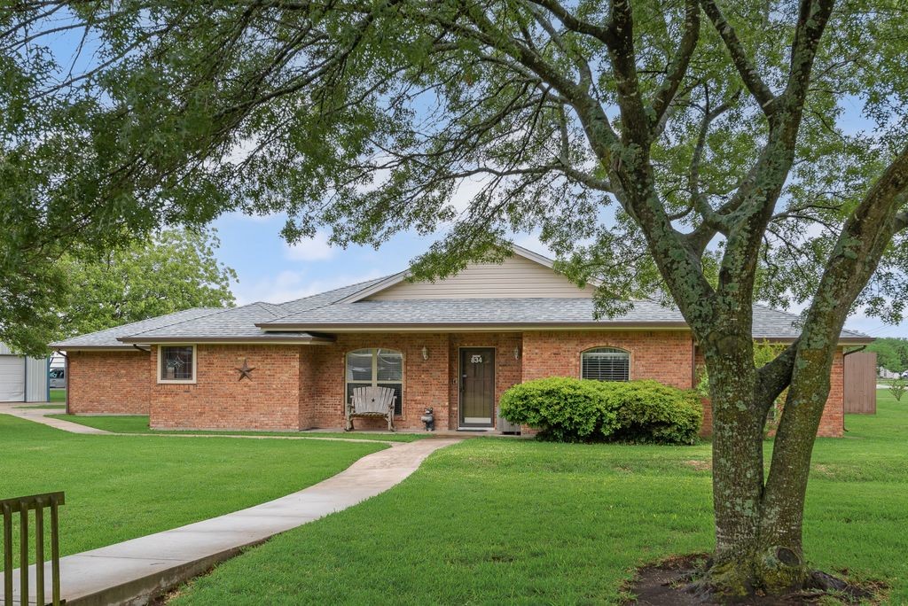 834 Rock Creek Lane Red Oak TX 75154
