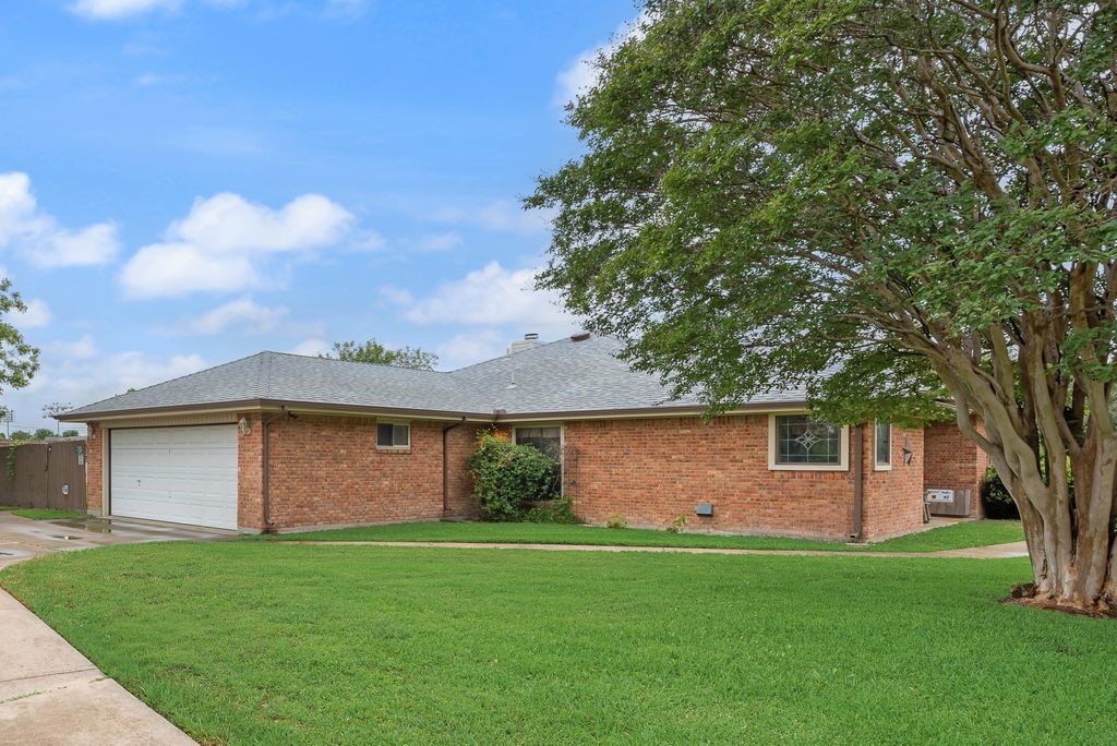834 Rock Creek Lane Red Oak TX 75154