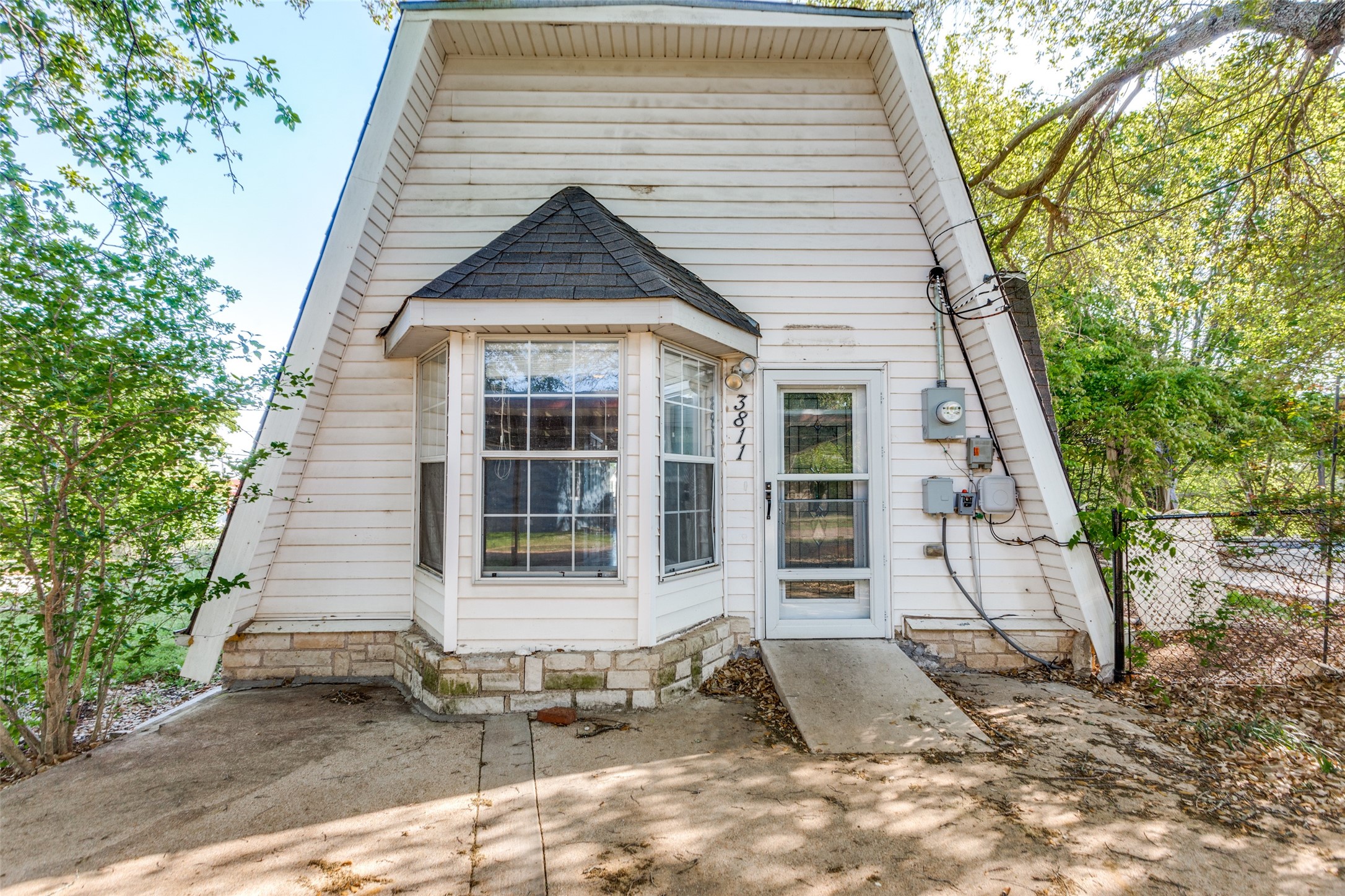 3811 Silver Creek Court Granbury TX 76048