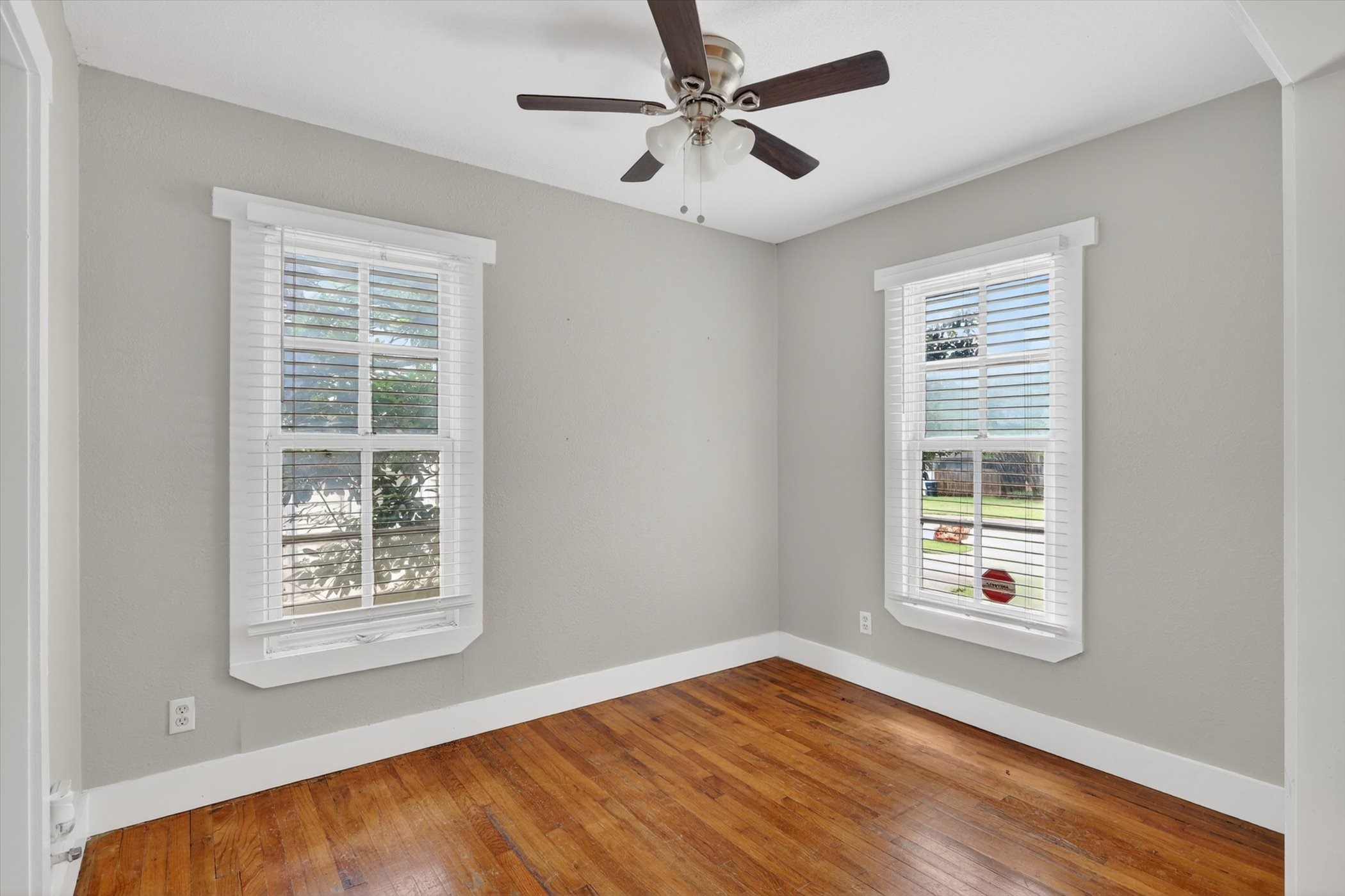 3208 Sandage Avenue Fort Worth TX 76109