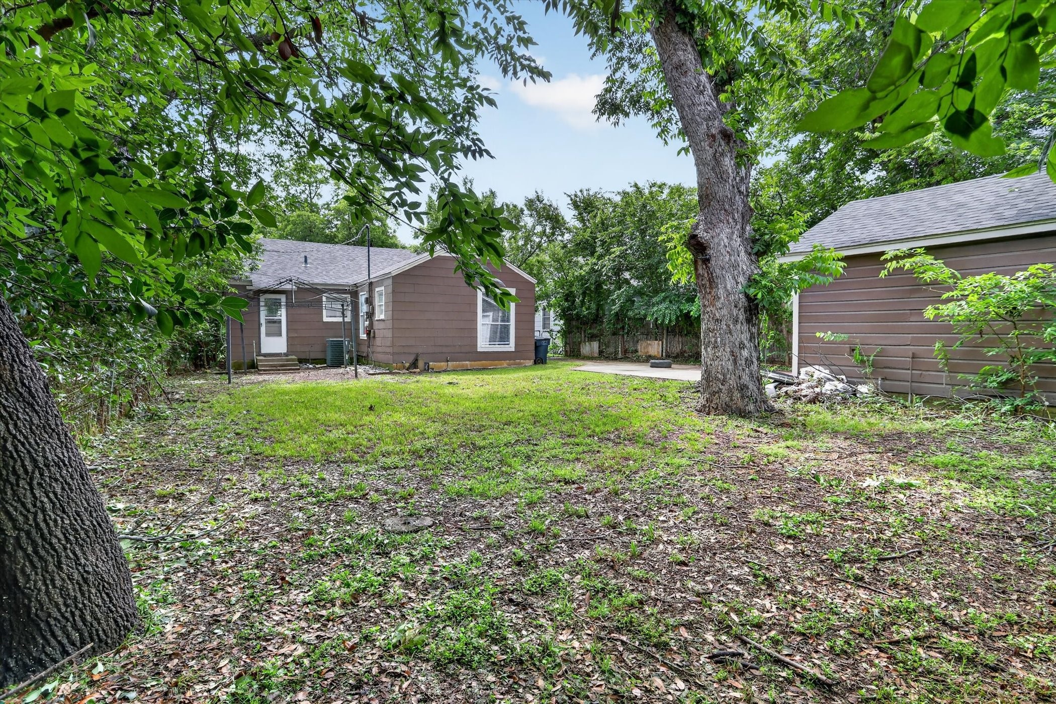 3208 Sandage Avenue Fort Worth TX 76109