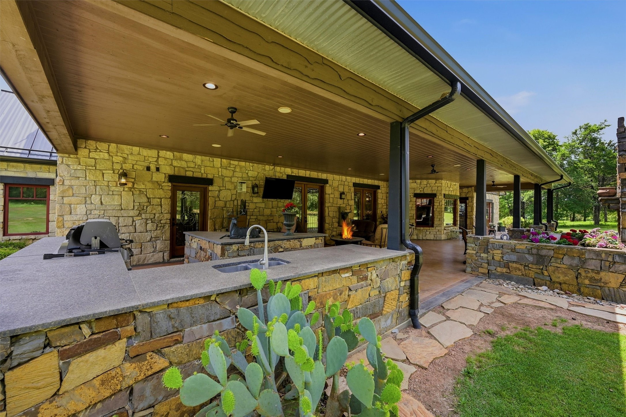 1371-A County Road 130 Whitesboro TX 76273