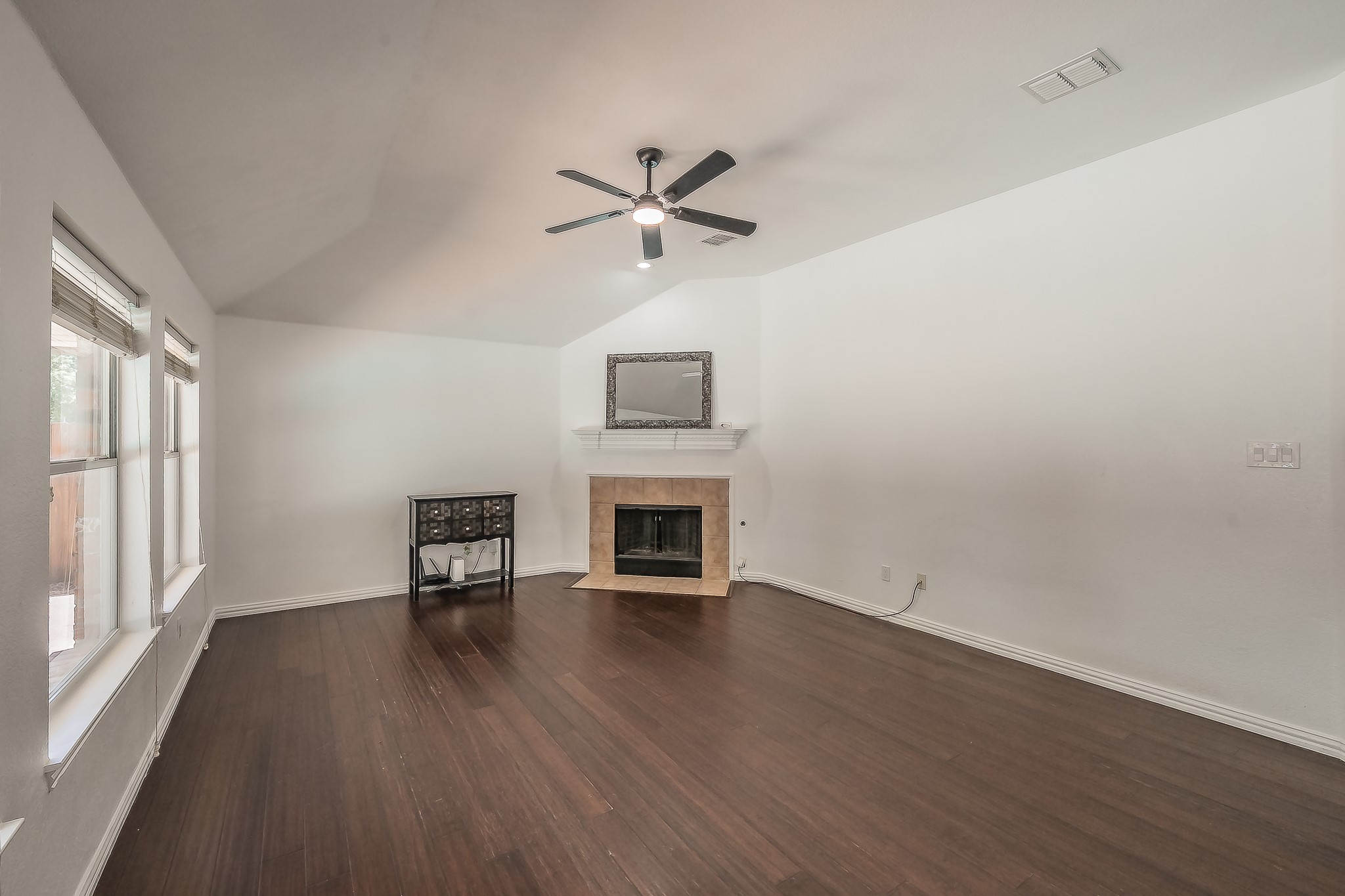 1011 Fleetwood Cove Drive Grand Prairie TX 75052