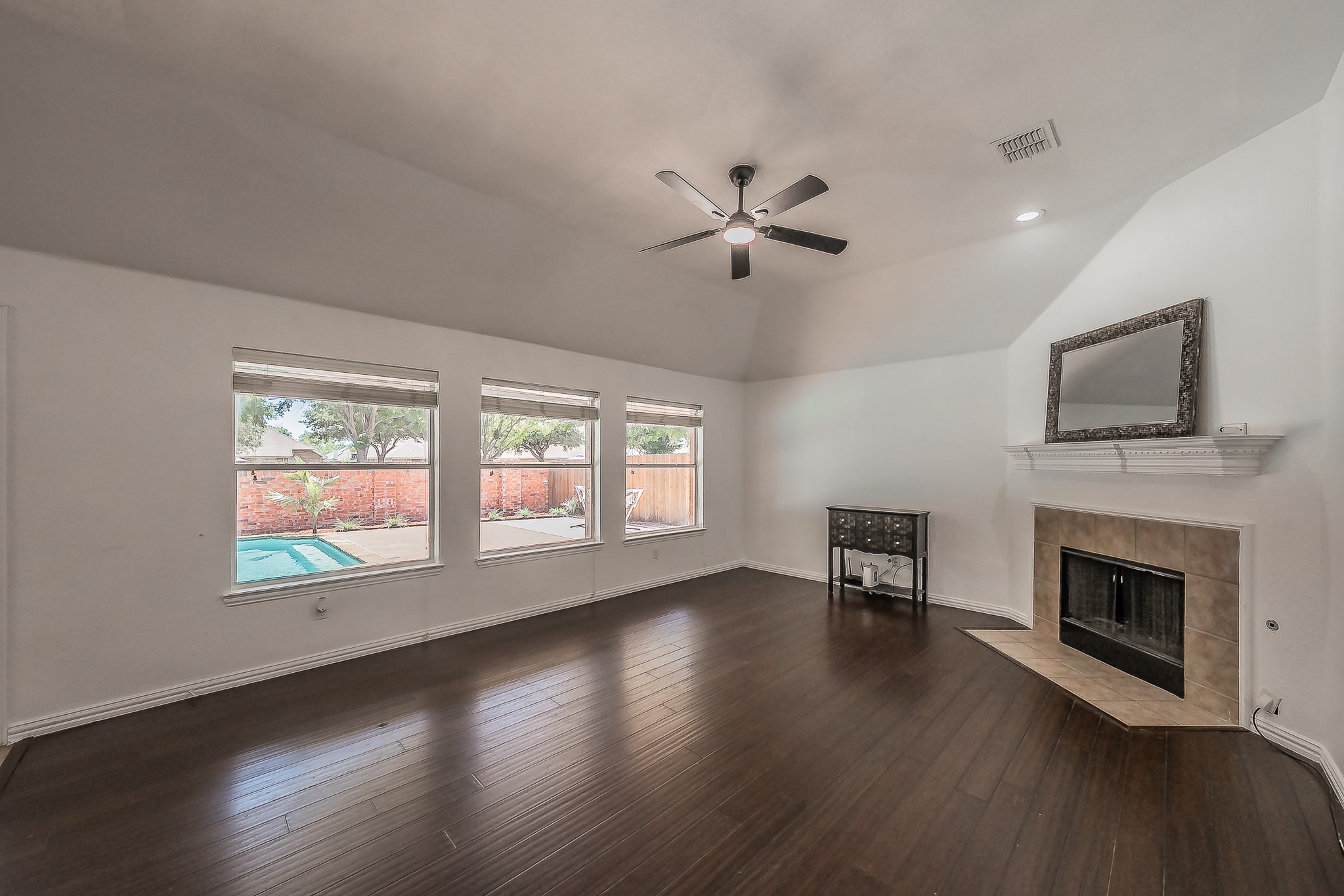 1011 Fleetwood Cove Drive Grand Prairie TX 75052