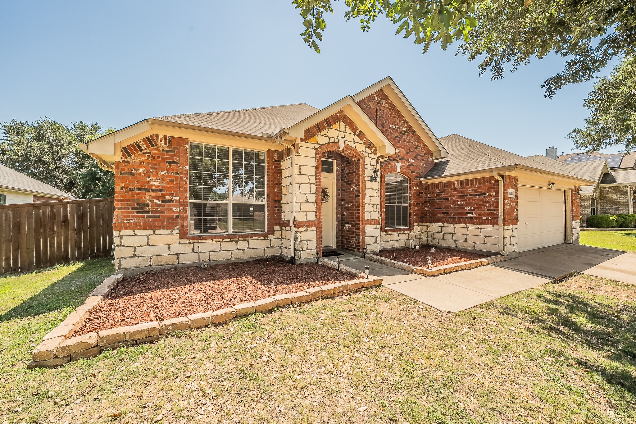 1011 Fleetwood Cove Drive Grand Prairie TX 75052