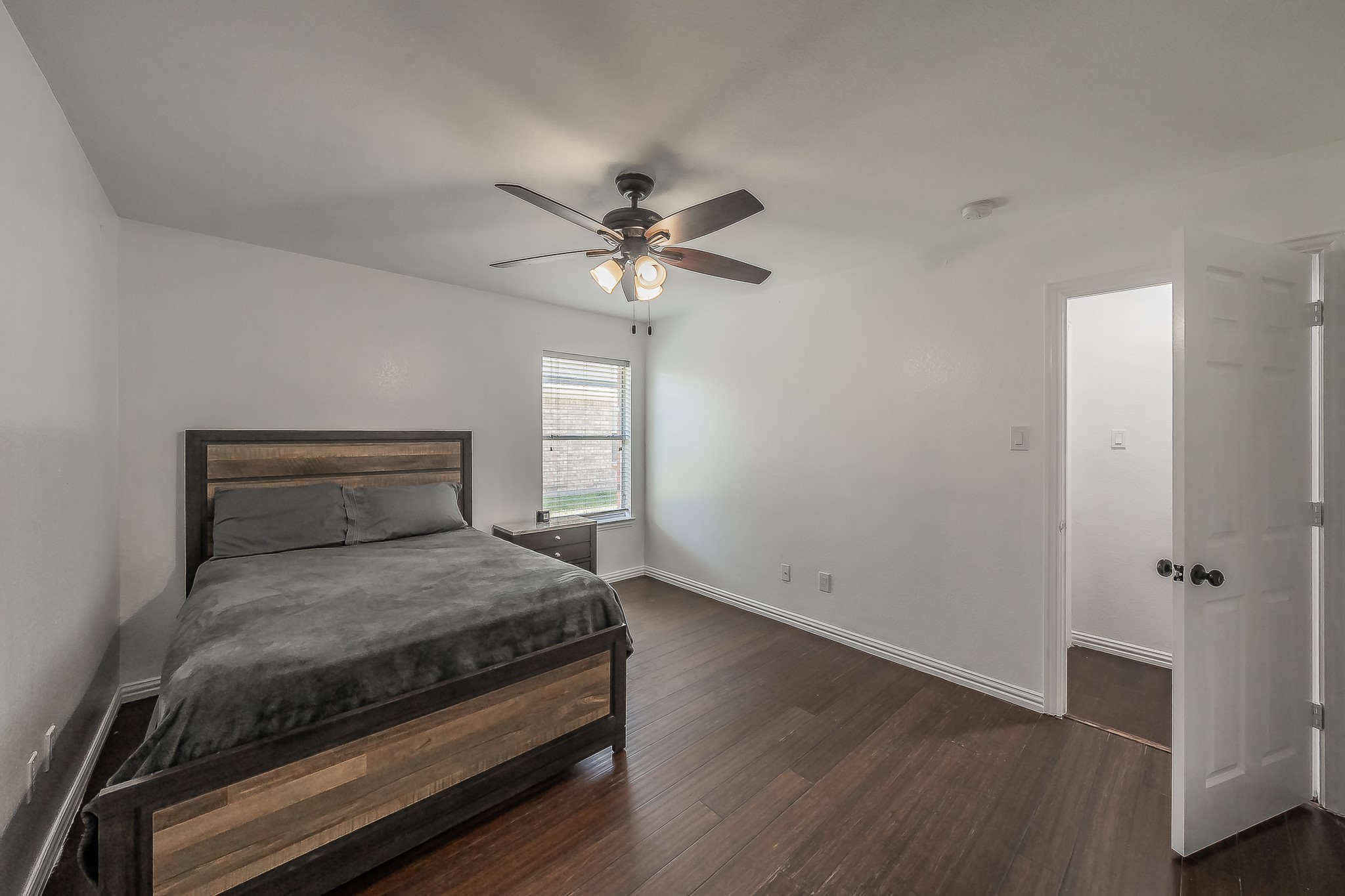 1011 Fleetwood Cove Drive Grand Prairie TX 75052