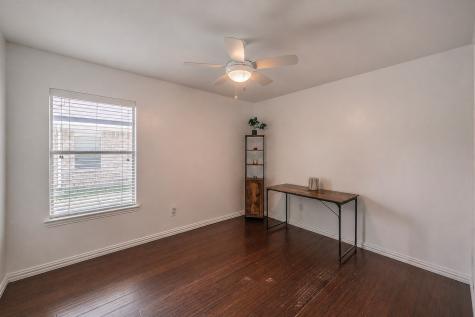 1011 Fleetwood Cove Drive Grand Prairie TX 75052