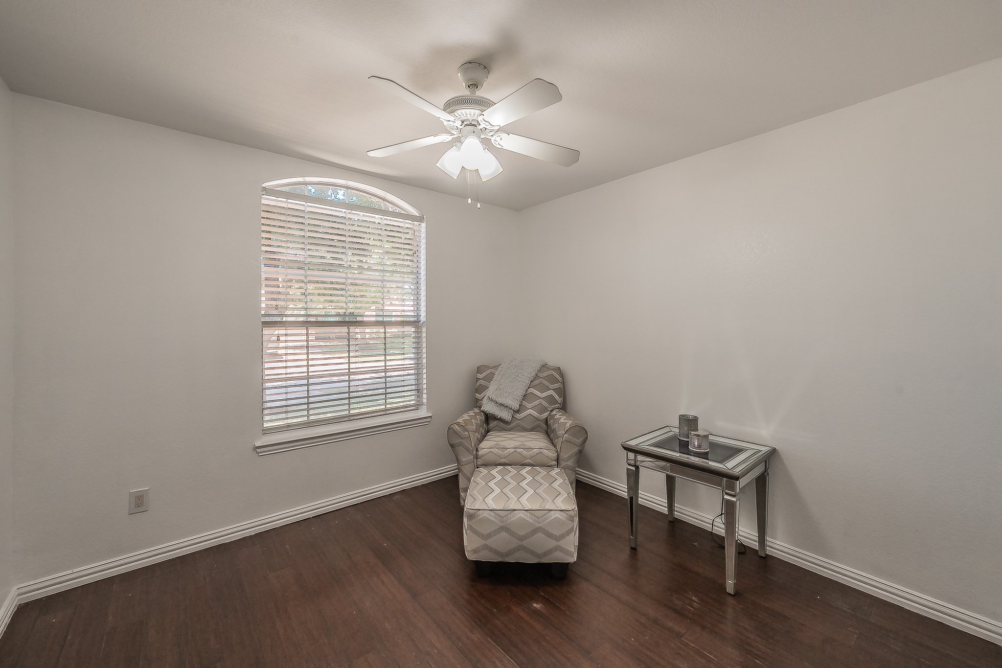 1011 Fleetwood Cove Drive Grand Prairie TX 75052