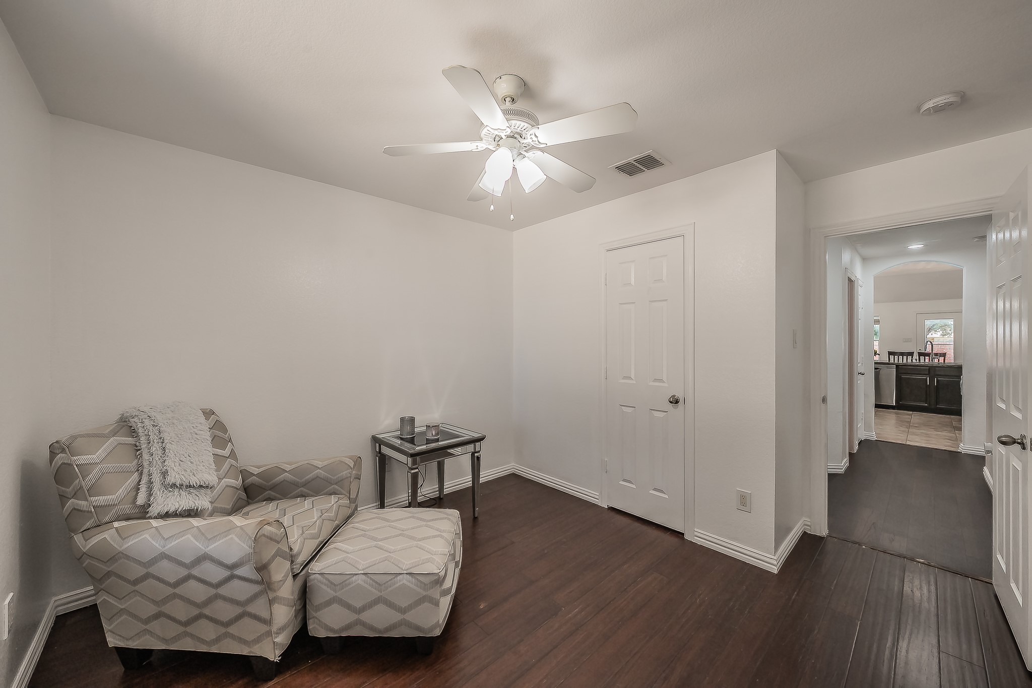 1011 Fleetwood Cove Drive Grand Prairie TX 75052