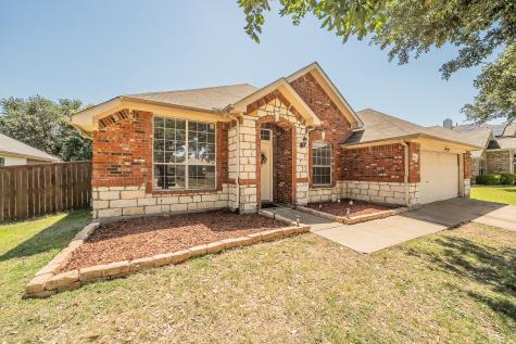 1011 Fleetwood Cove Drive Grand Prairie TX 75052