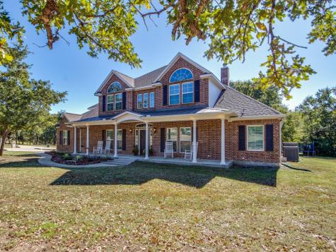 2144 Cross Creek Drive Scurry TX 75158
