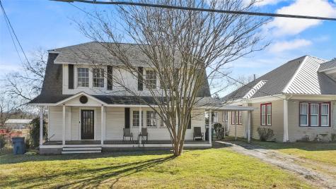 206 S Avenue B Wortham TX 76693