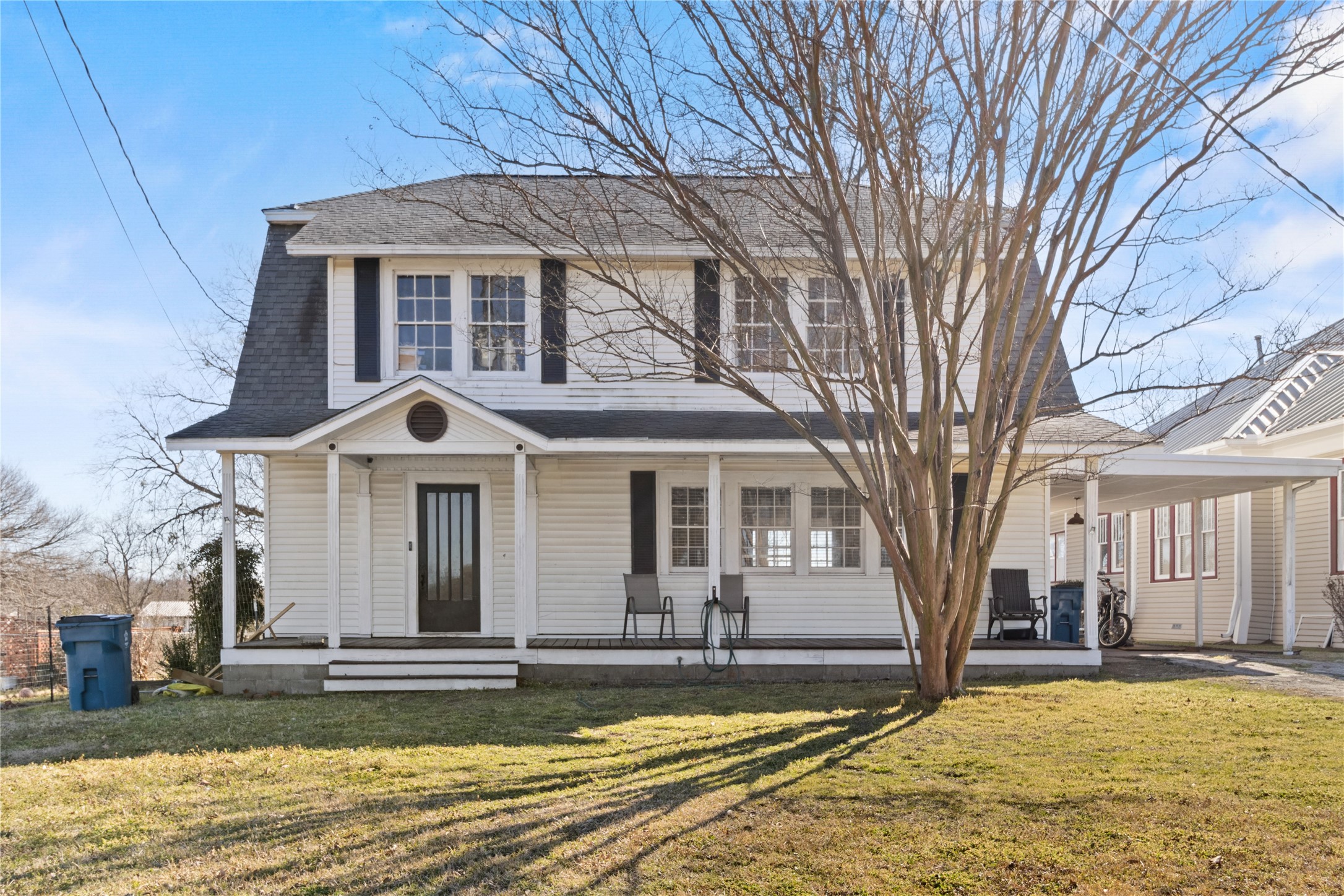 206 S Avenue B Wortham TX 76693