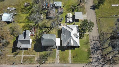 206 S Avenue B Wortham TX 76693