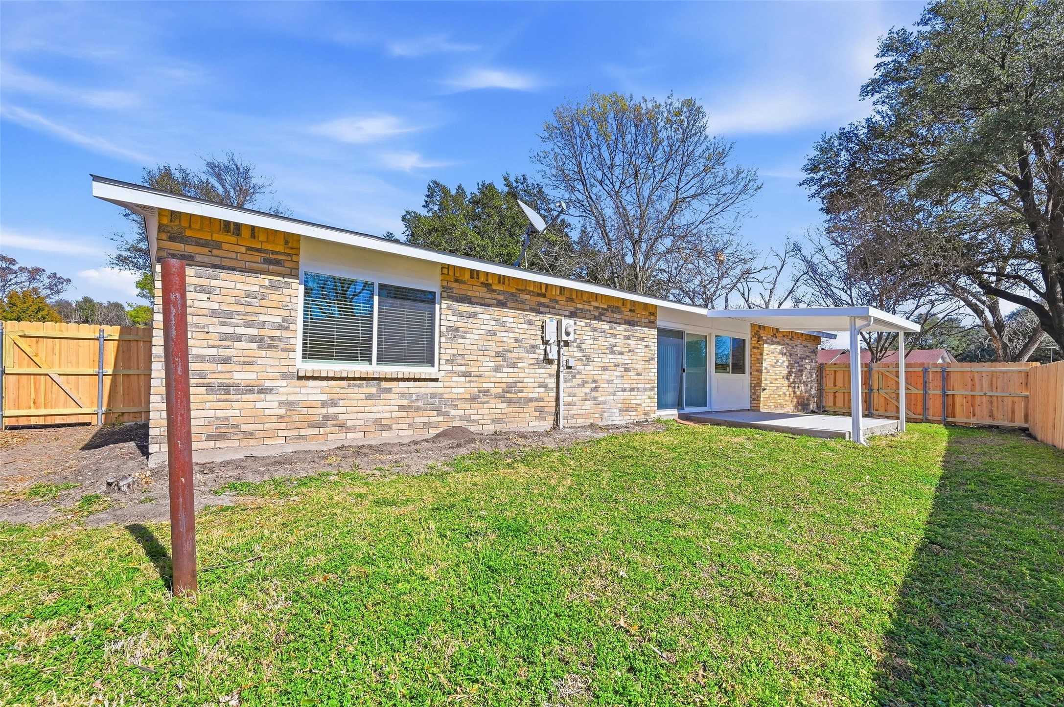 6301 Glenmoor Drive Garland TX 75043