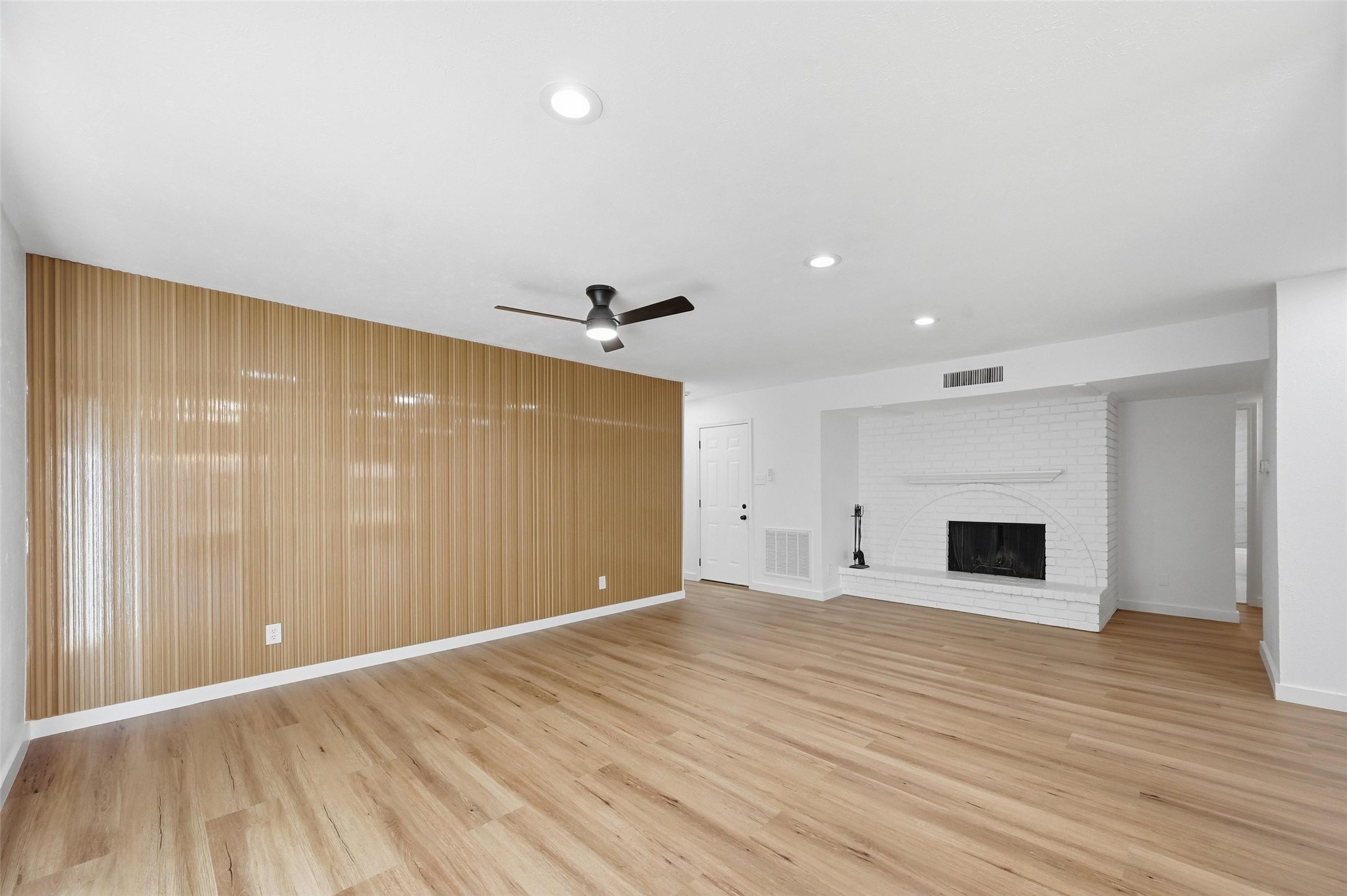 6301 Glenmoor Drive Garland TX 75043