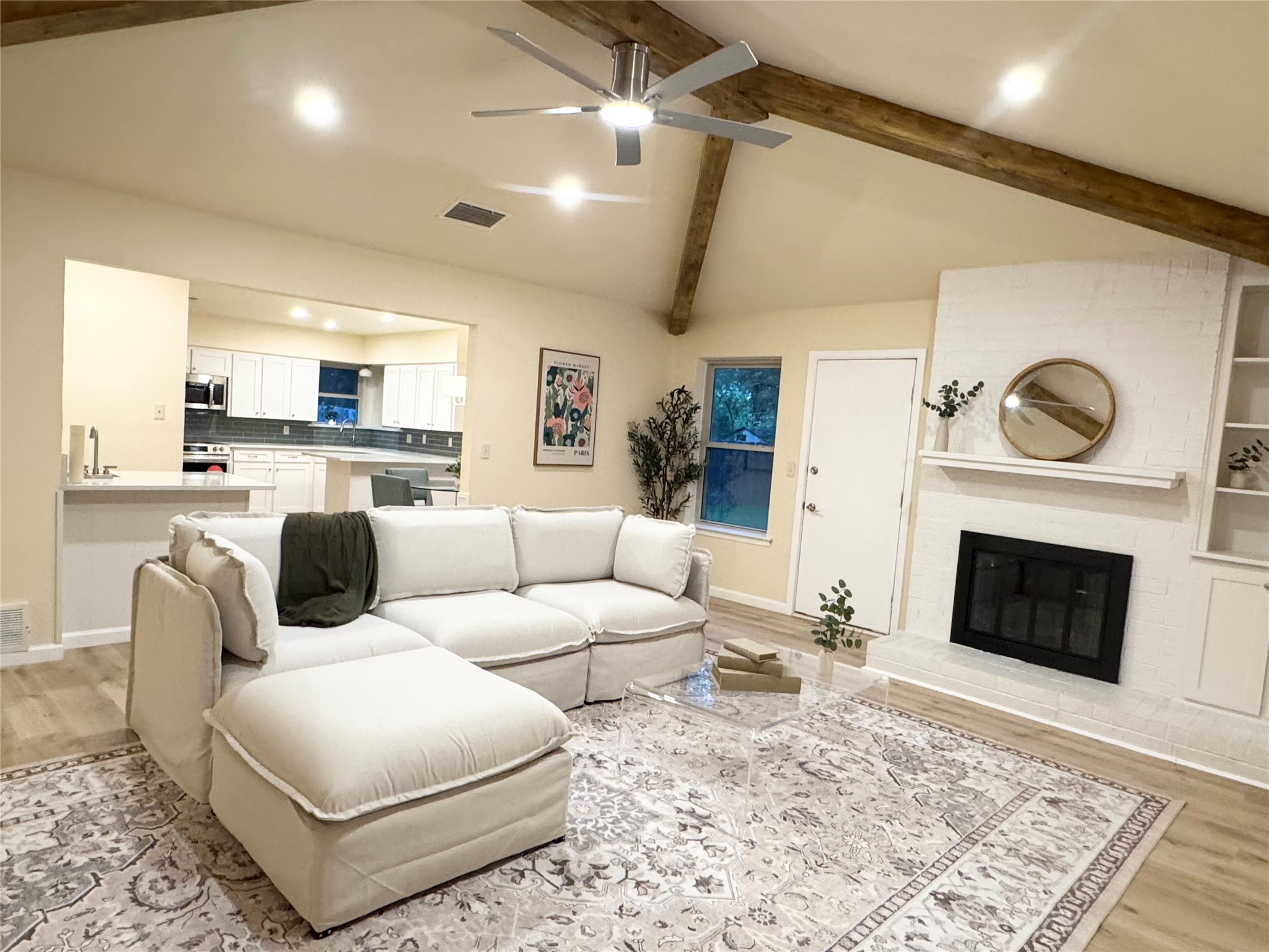 6513 Circleview Drive North Richland Hills TX 76180