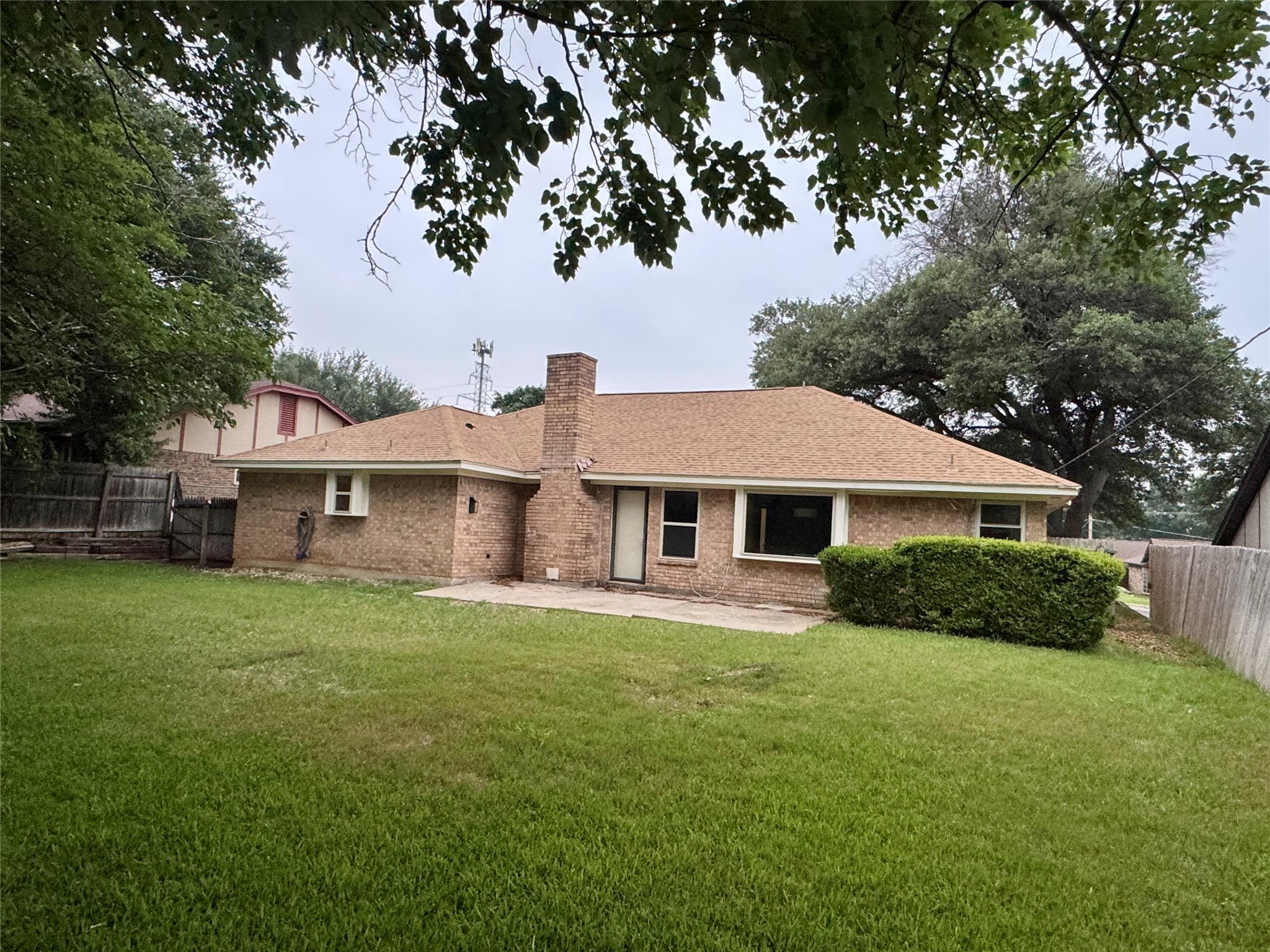 6513 Circleview Drive North Richland Hills TX 76180