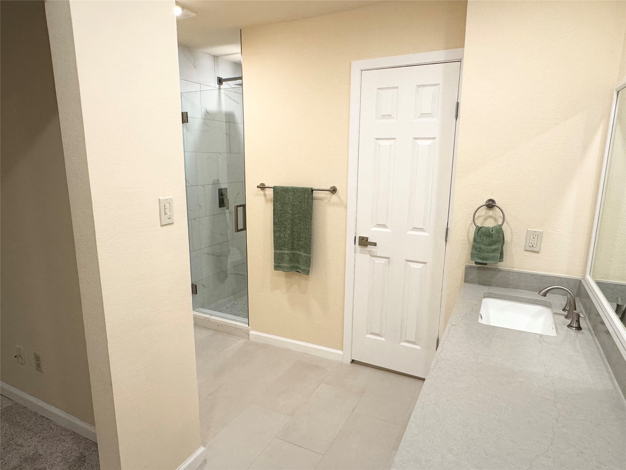 6513 Circleview Drive North Richland Hills TX 76180
