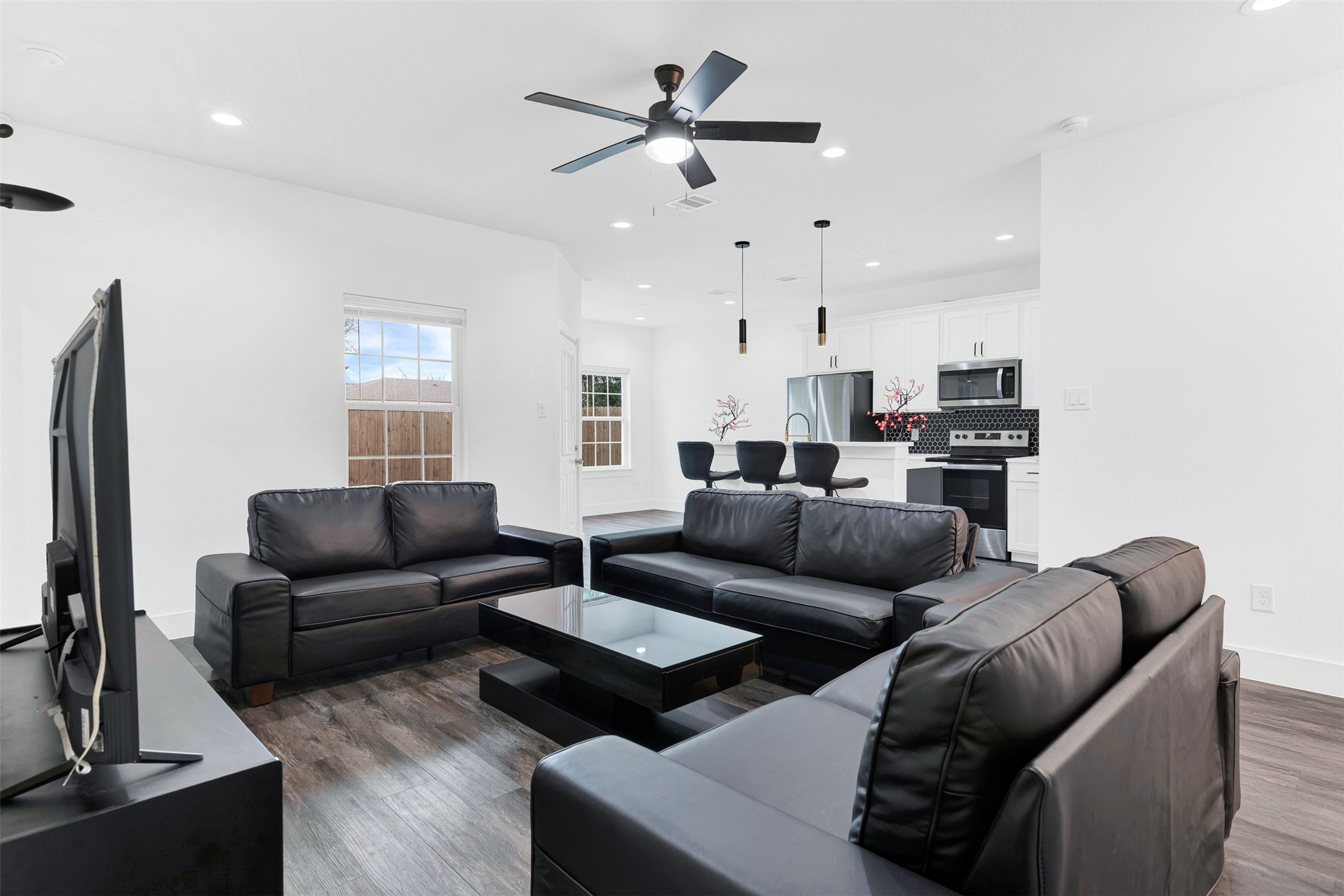 4811 Huey Street Dallas TX 75210