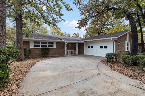 1016 Keith Drive Hurst TX 76053