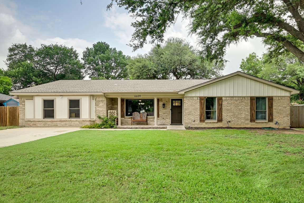 6609 Circleview Court North Richland Hills TX 76180