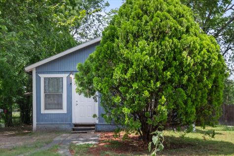 2118 W 12th Avenue Corsicana TX 75110