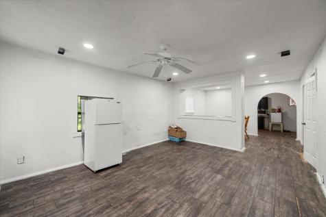2118 W 12th Avenue Corsicana TX 75110