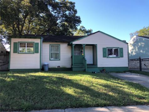 1621 Cottonwood Street Grand Prairie TX 75050