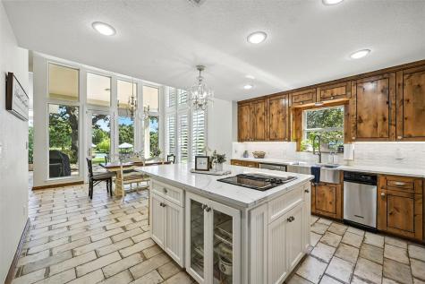 294 Wolfcreek Road Valley View TX 76272