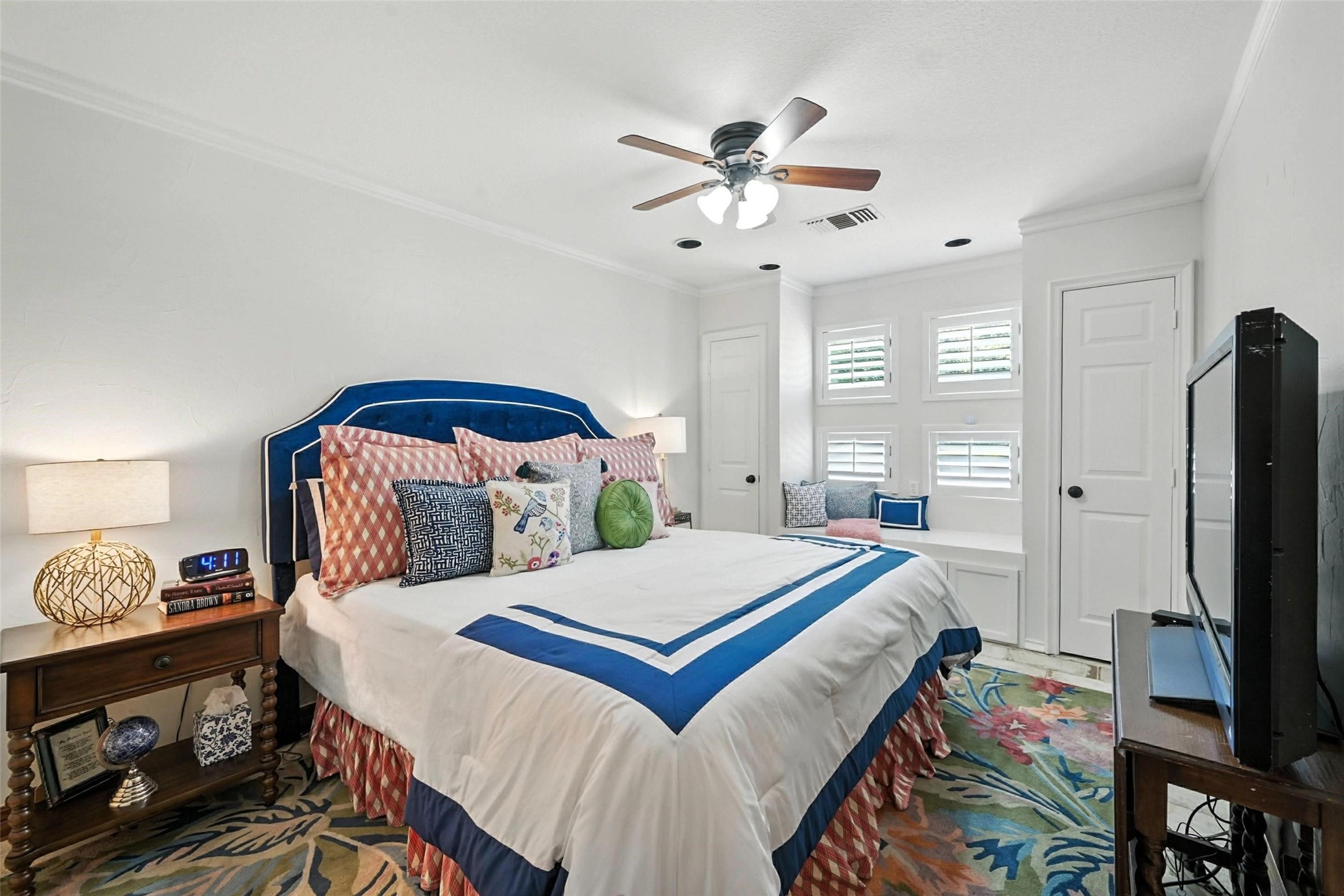 294 Wolfcreek Road Valley View TX 76272