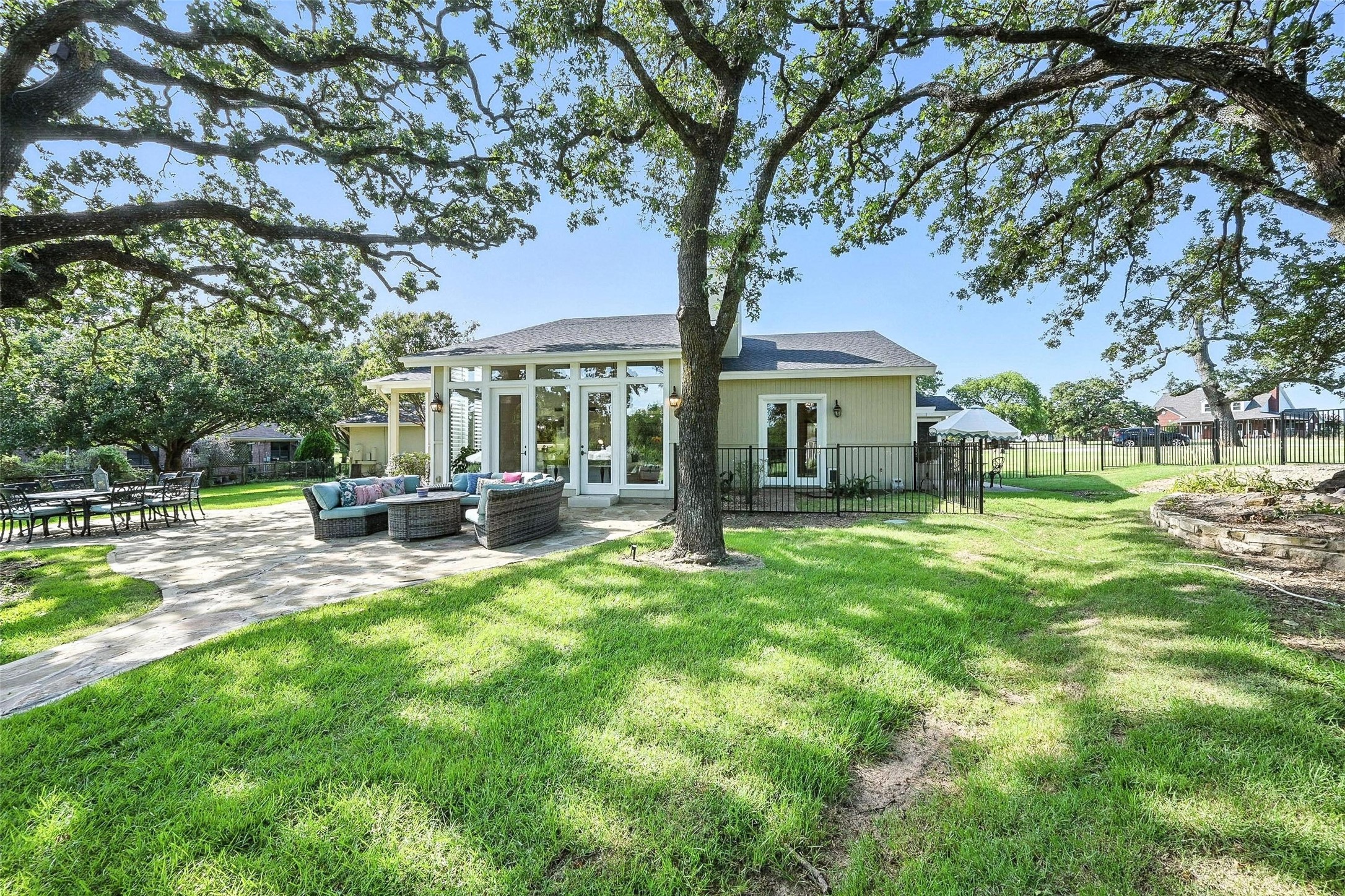 294 Wolfcreek Road Valley View TX 76272