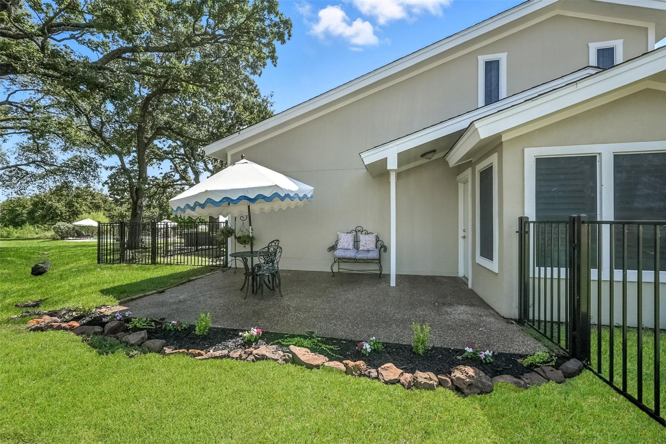 294 Wolfcreek Road Valley View TX 76272
