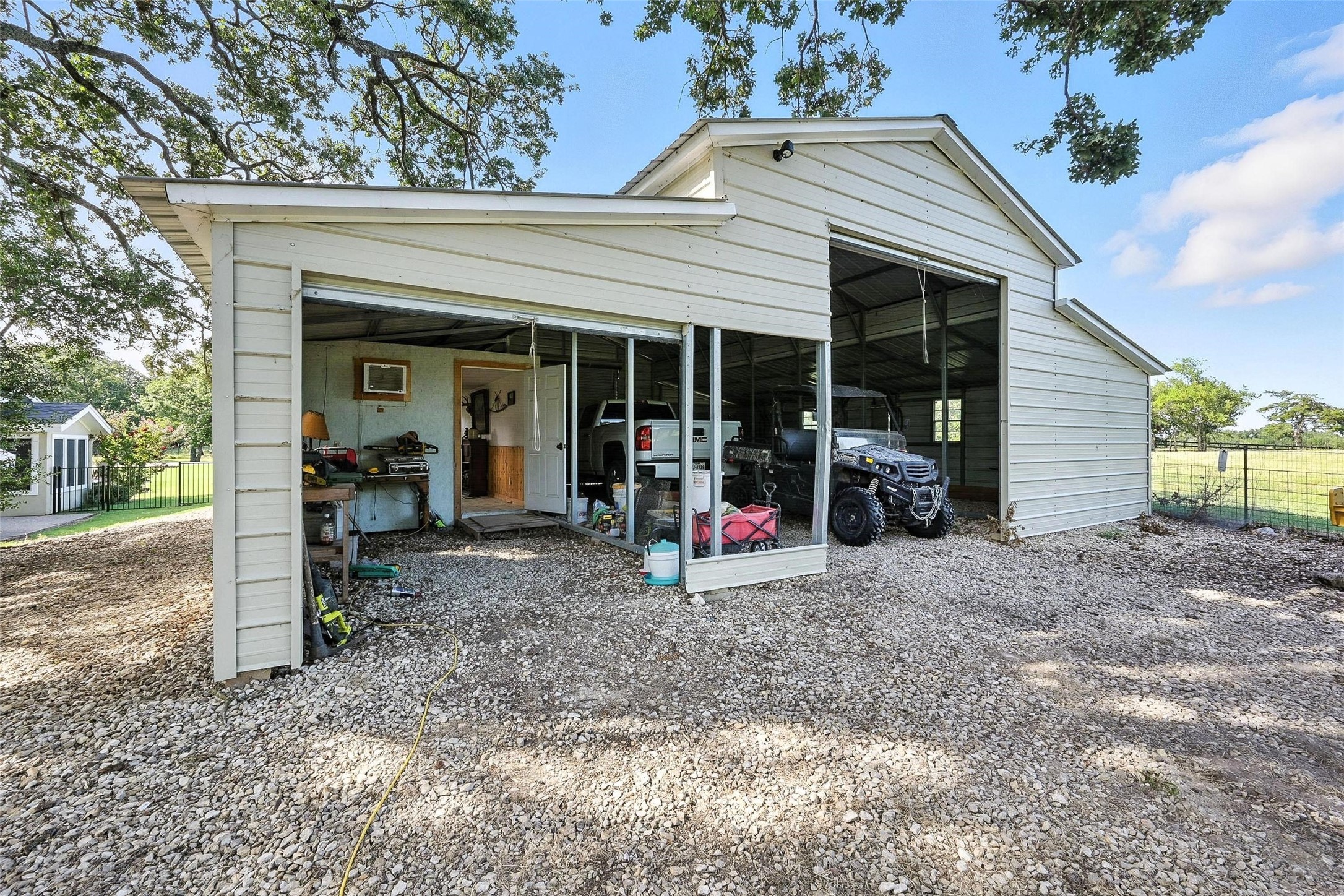 294 Wolfcreek Road Valley View TX 76272