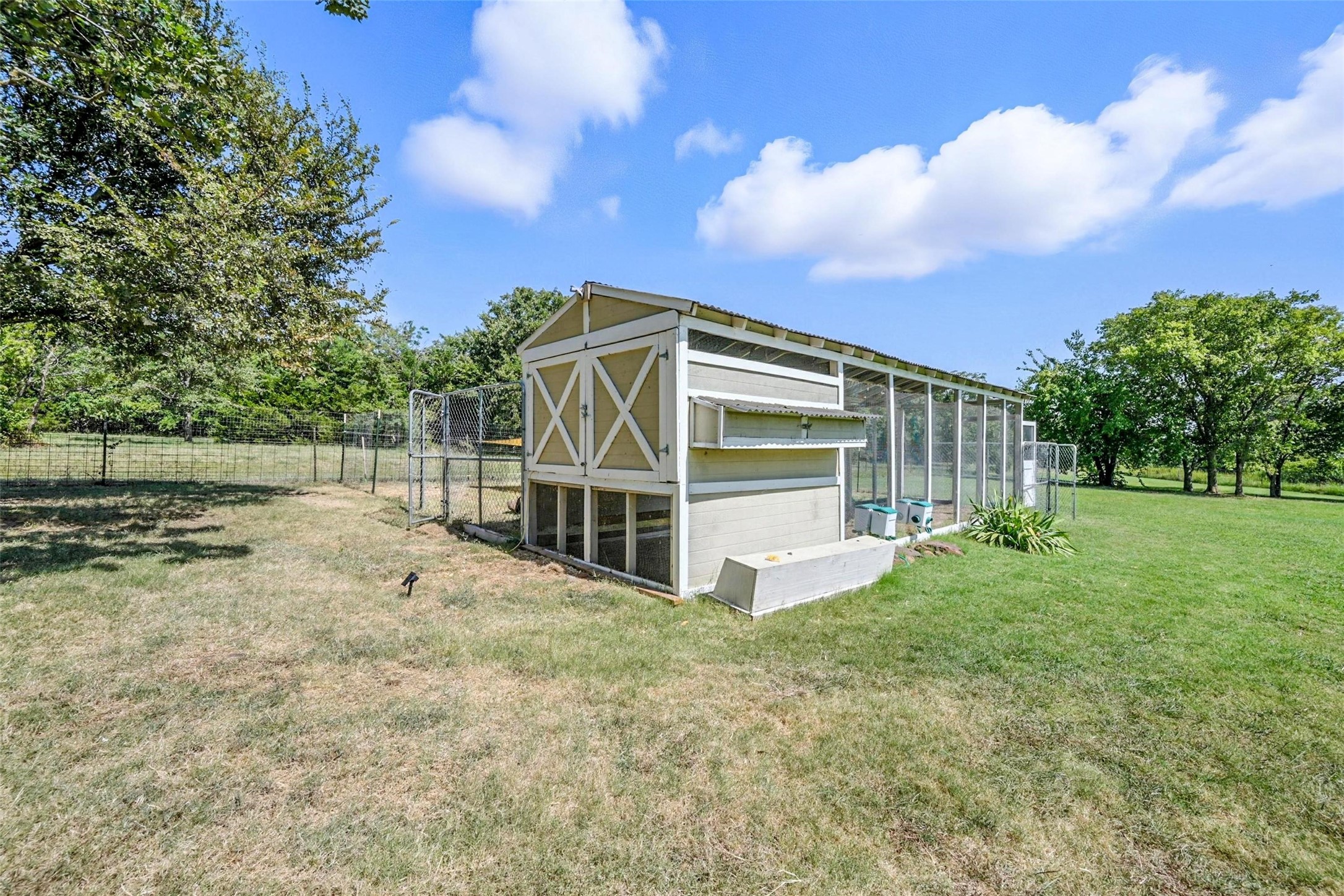 294 Wolfcreek Road Valley View TX 76272