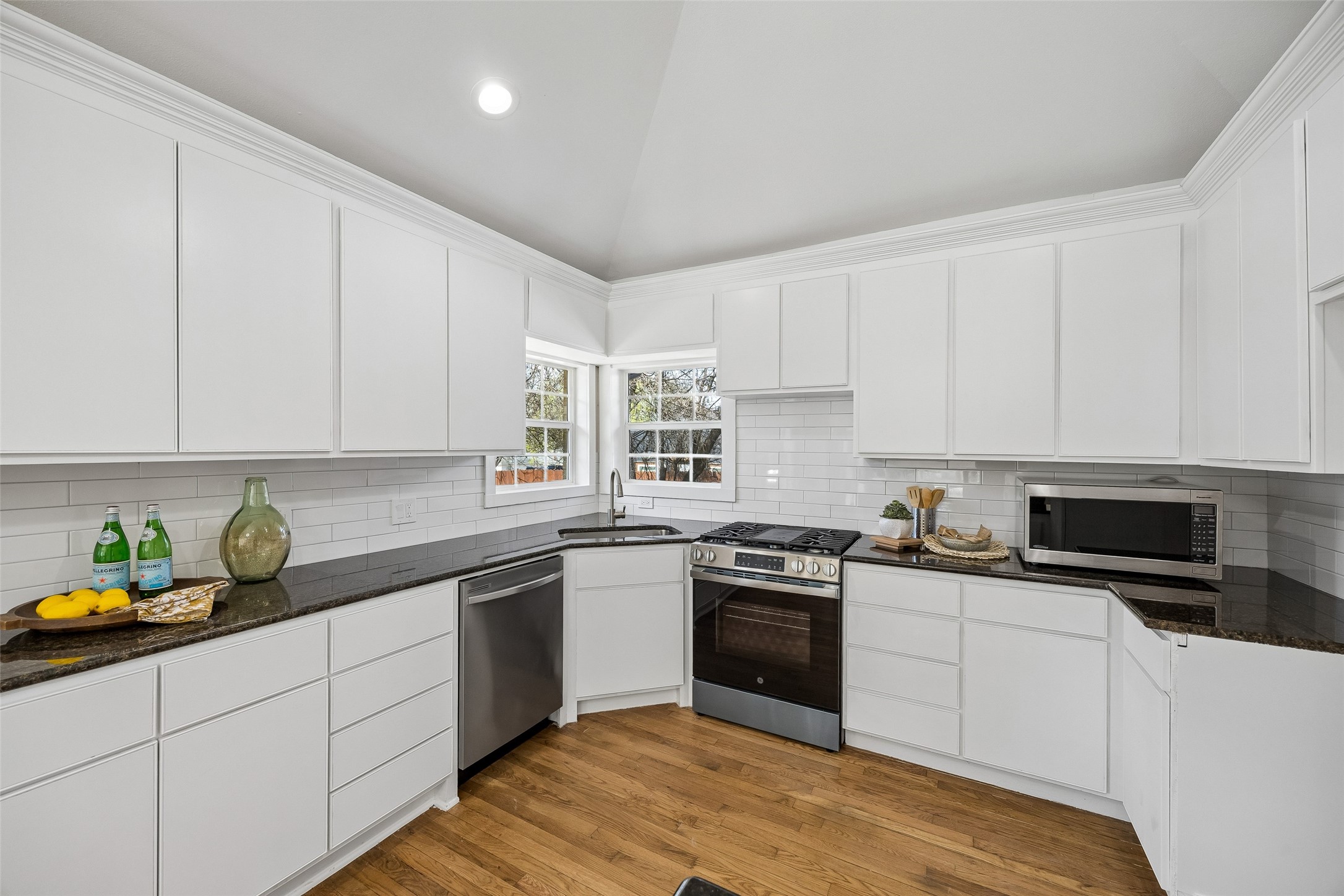 3335 Burlingdell Avenue Dallas TX 75211