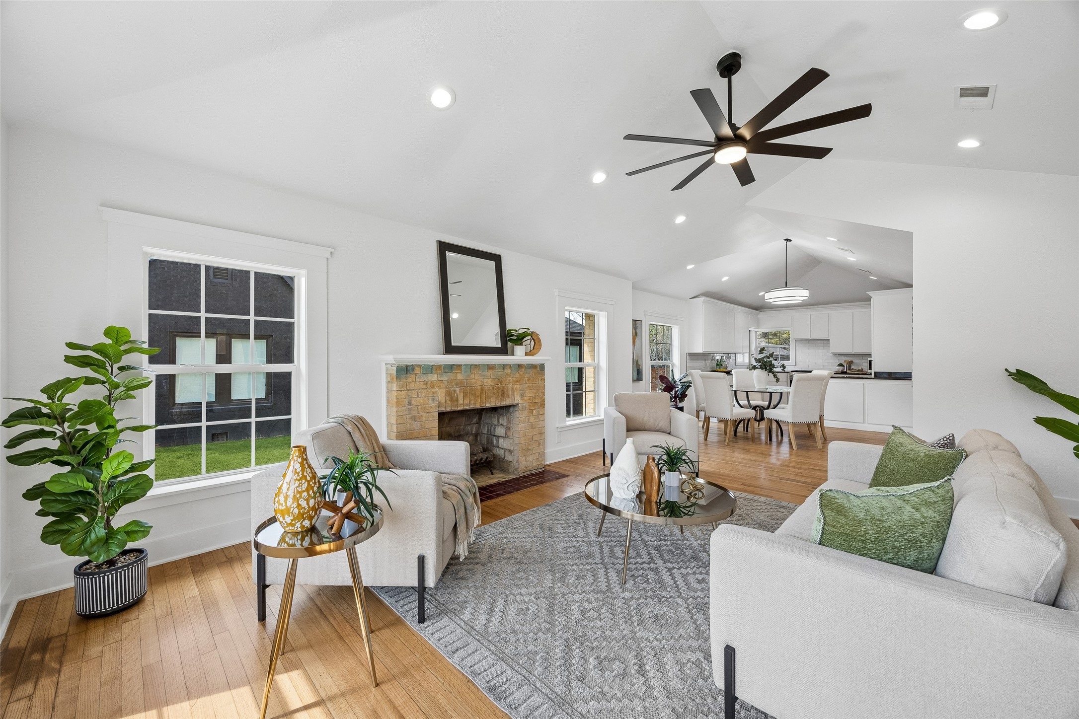 3335 Burlingdell Avenue Dallas TX 75211