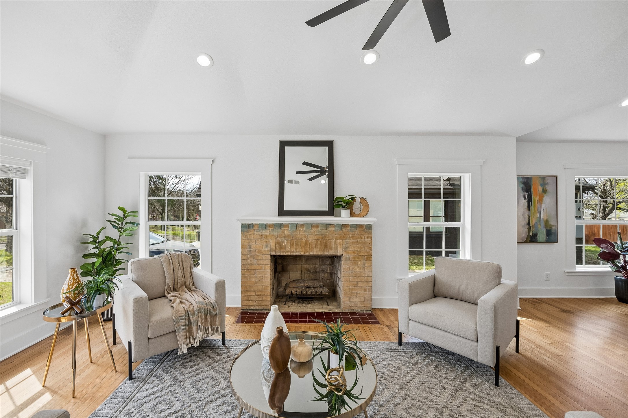 3335 Burlingdell Avenue Dallas TX 75211