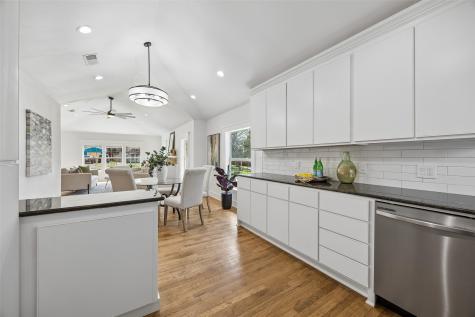 3335 Burlingdell Avenue Dallas TX 75211