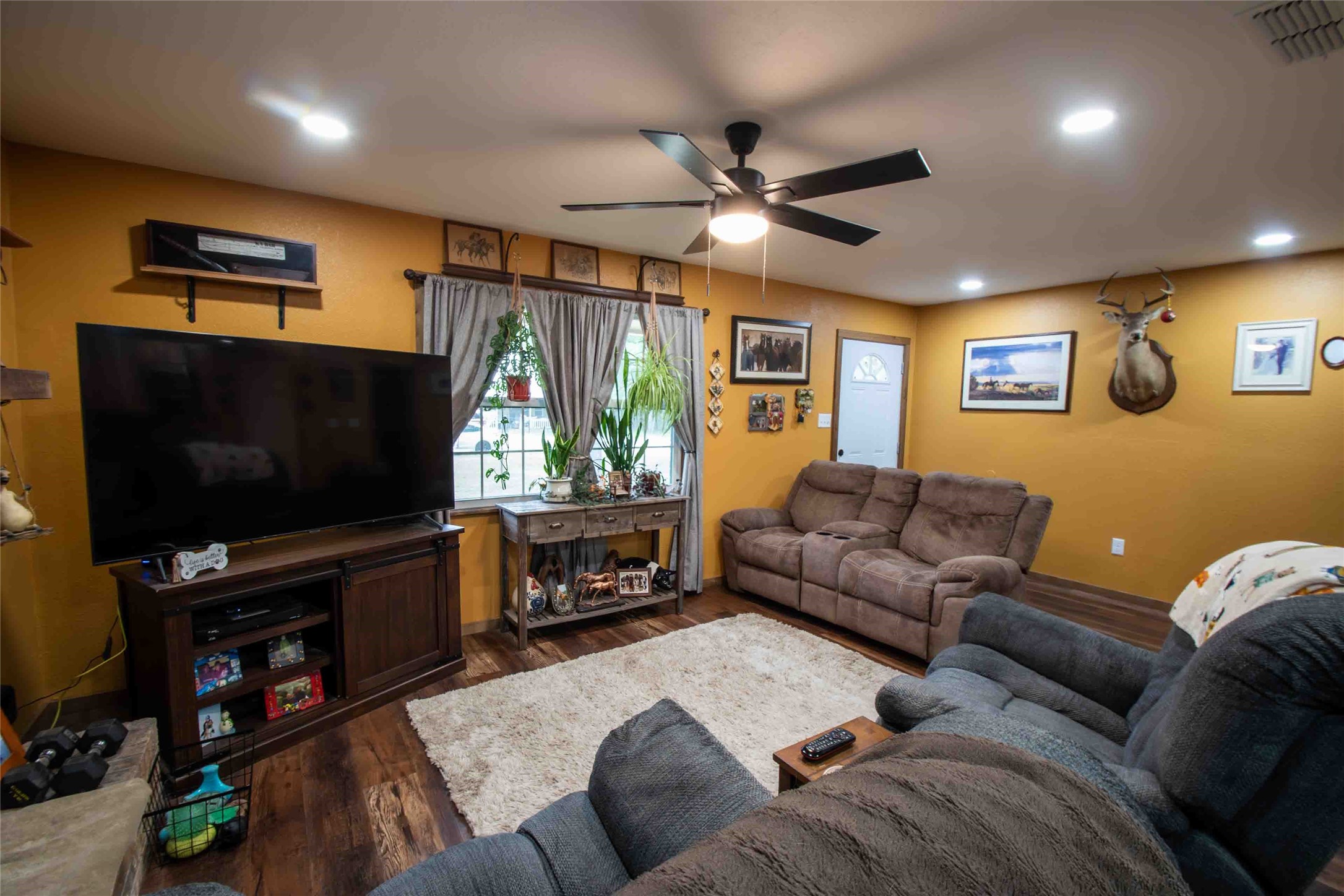 530 Holly Glen Murchison TX 75778