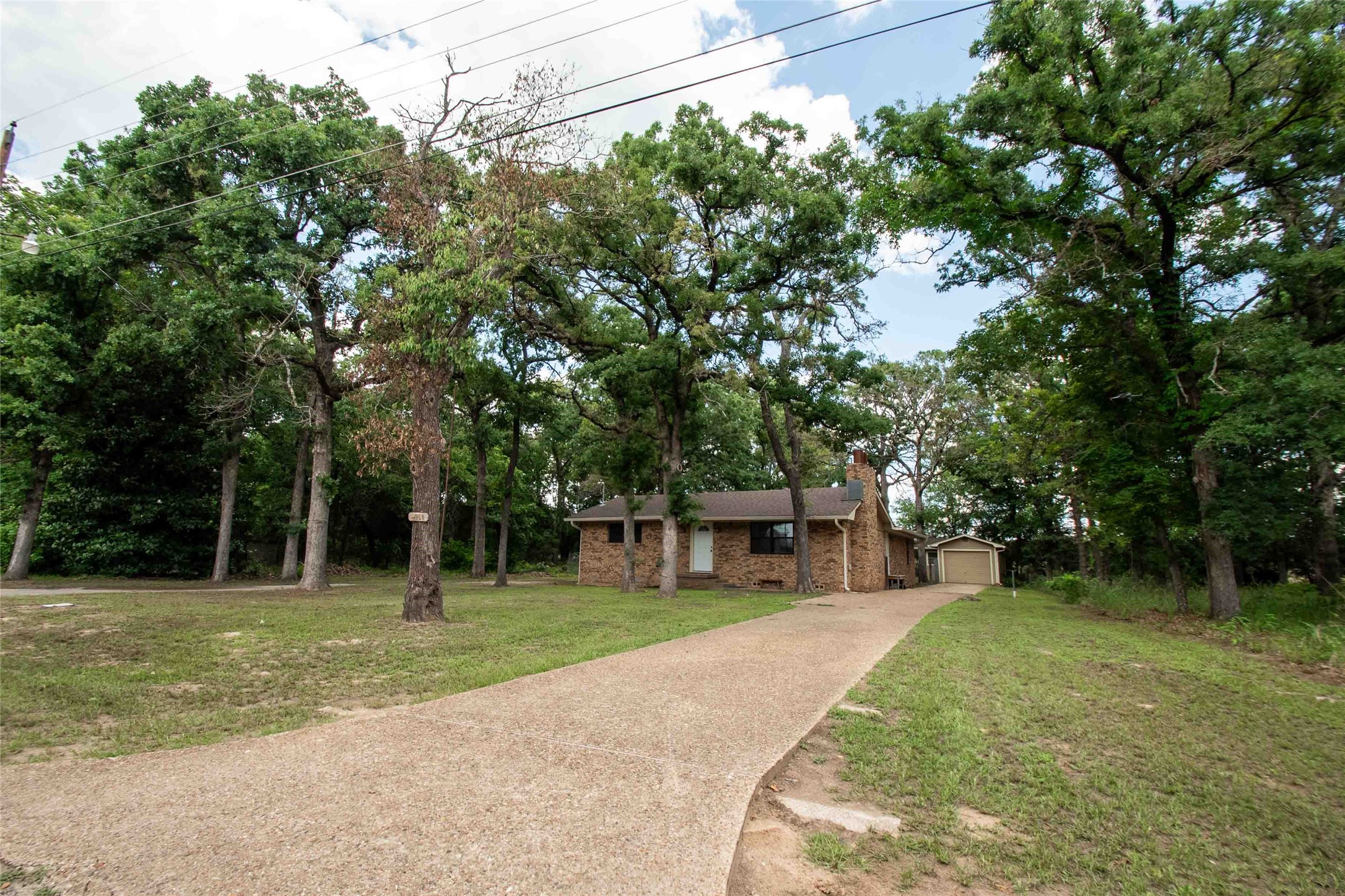 530 Holly Glen Murchison TX 75778