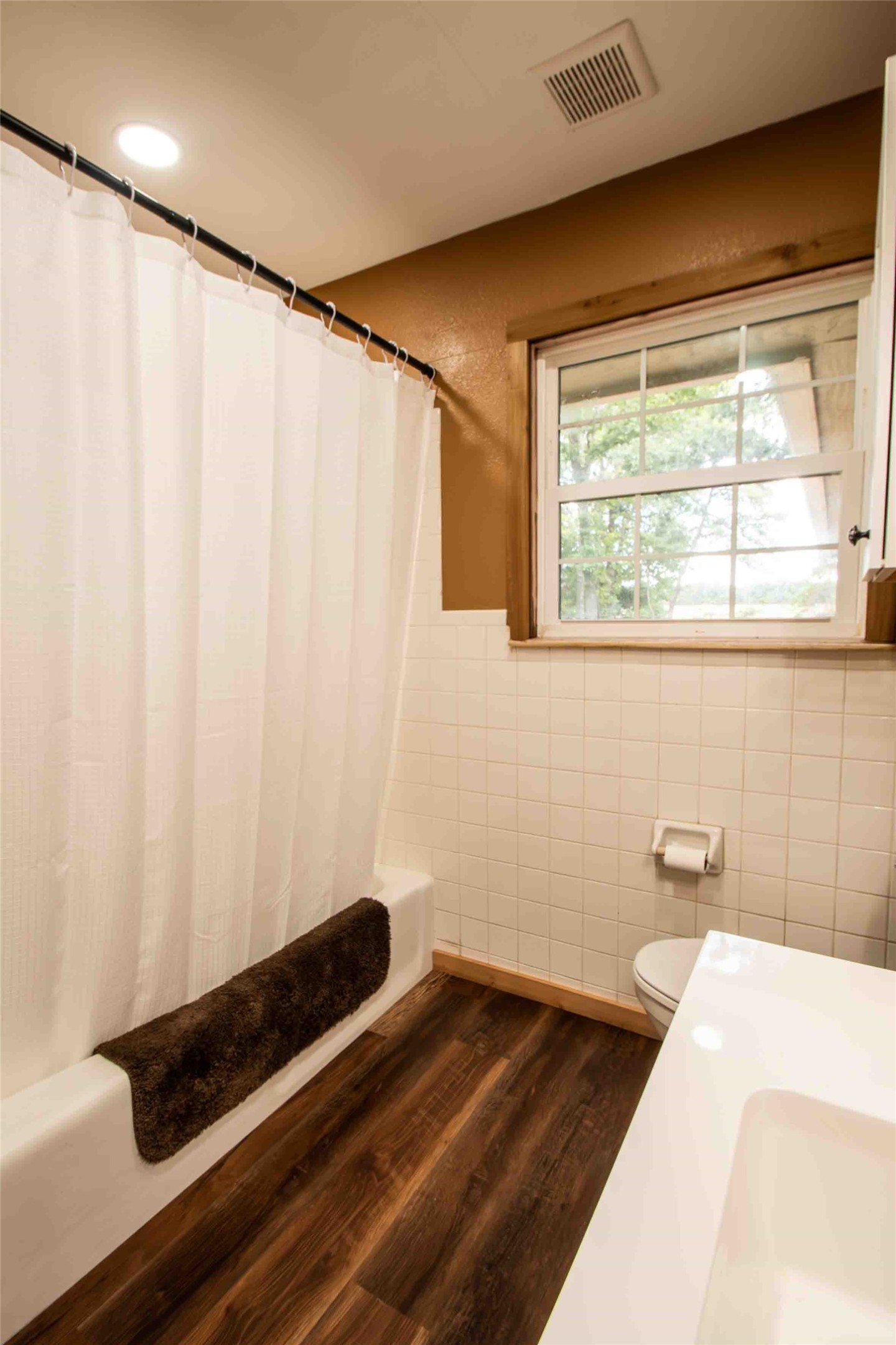 530 Holly Glen Murchison TX 75778