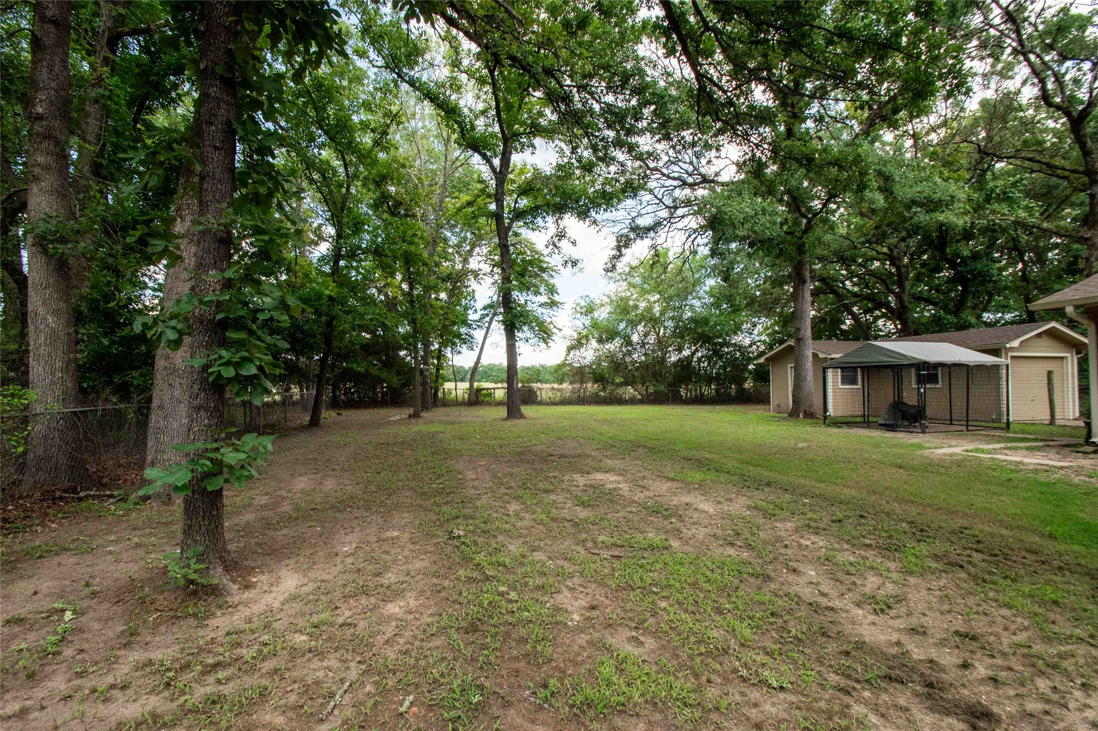 530 Holly Glen Murchison TX 75778