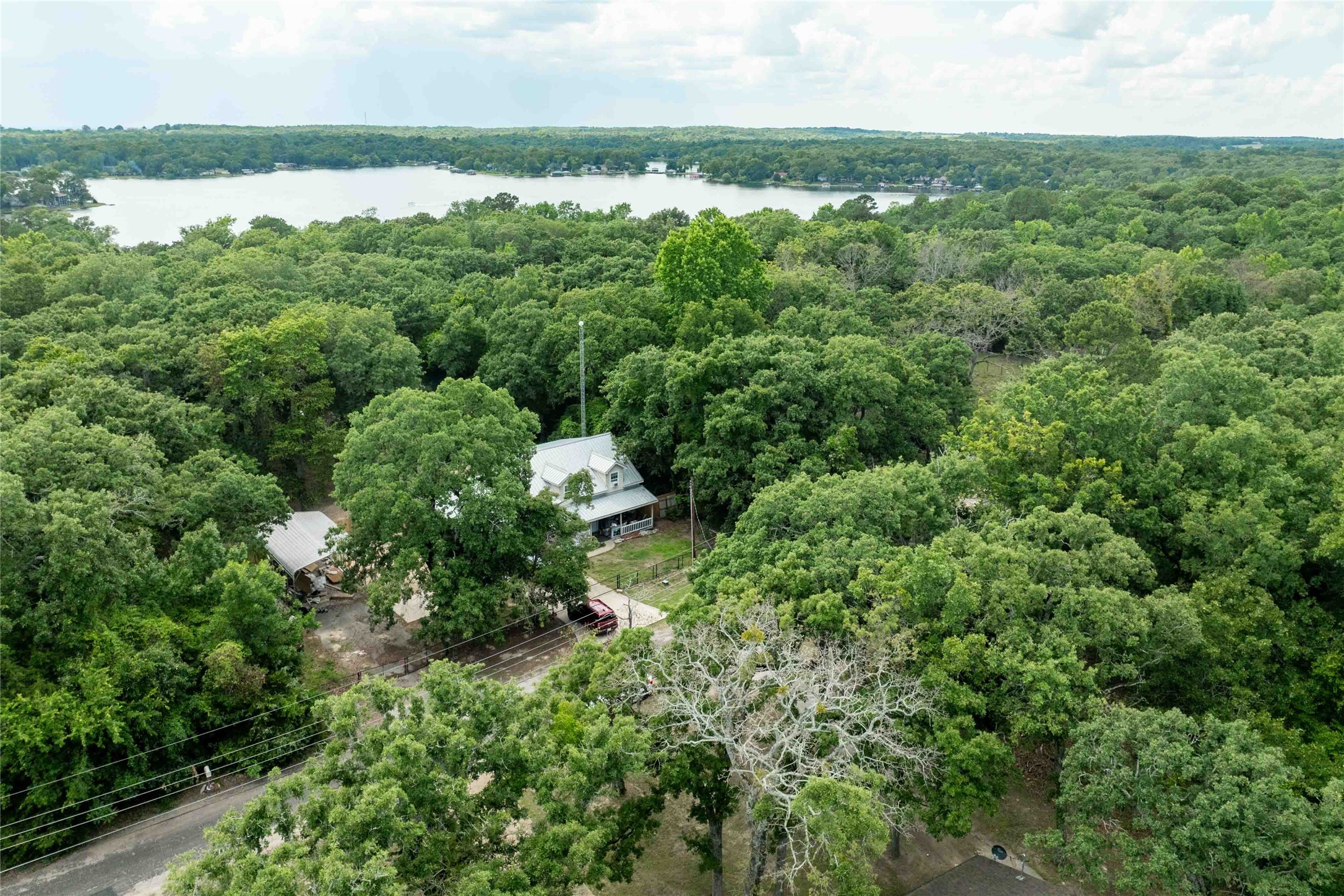 530 Holly Glen Murchison TX 75778