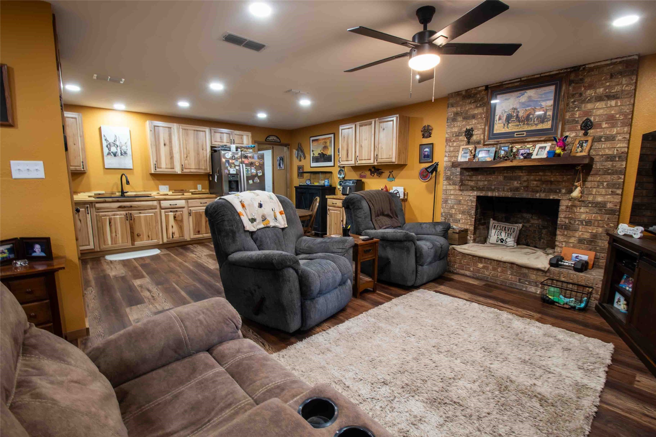 530 Holly Glen Murchison TX 75778