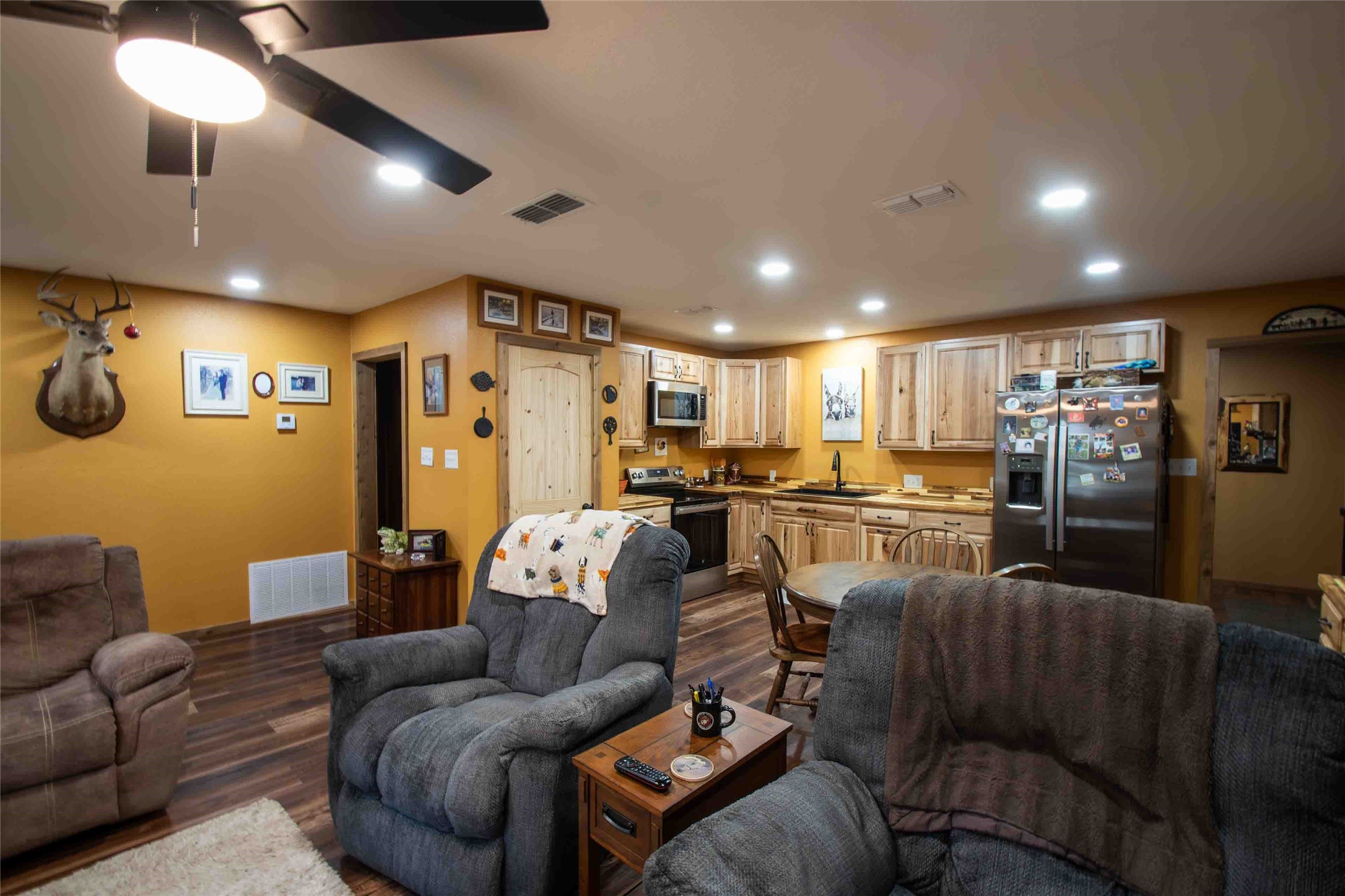 530 Holly Glen Murchison TX 75778