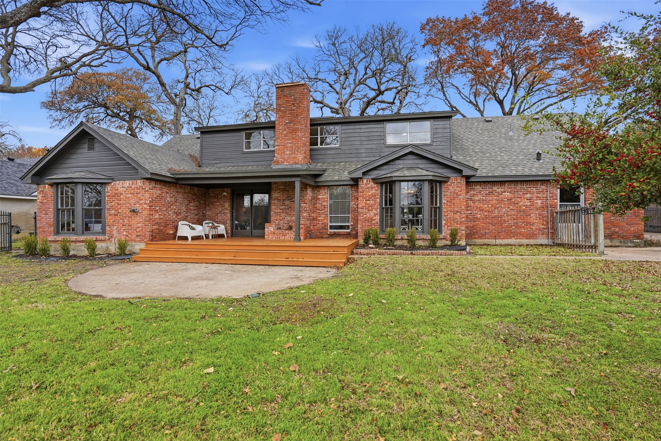 8625 Marys Creek Drive Benbrook TX 76116