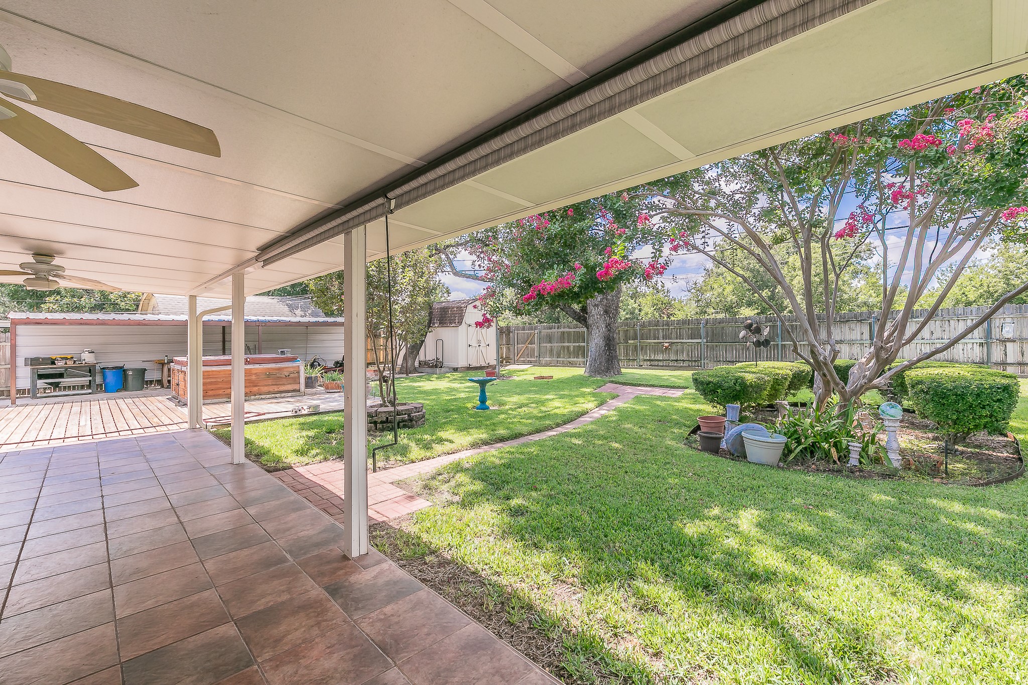 5828 Westcrest Drive W Edgecliff Village TX 76134