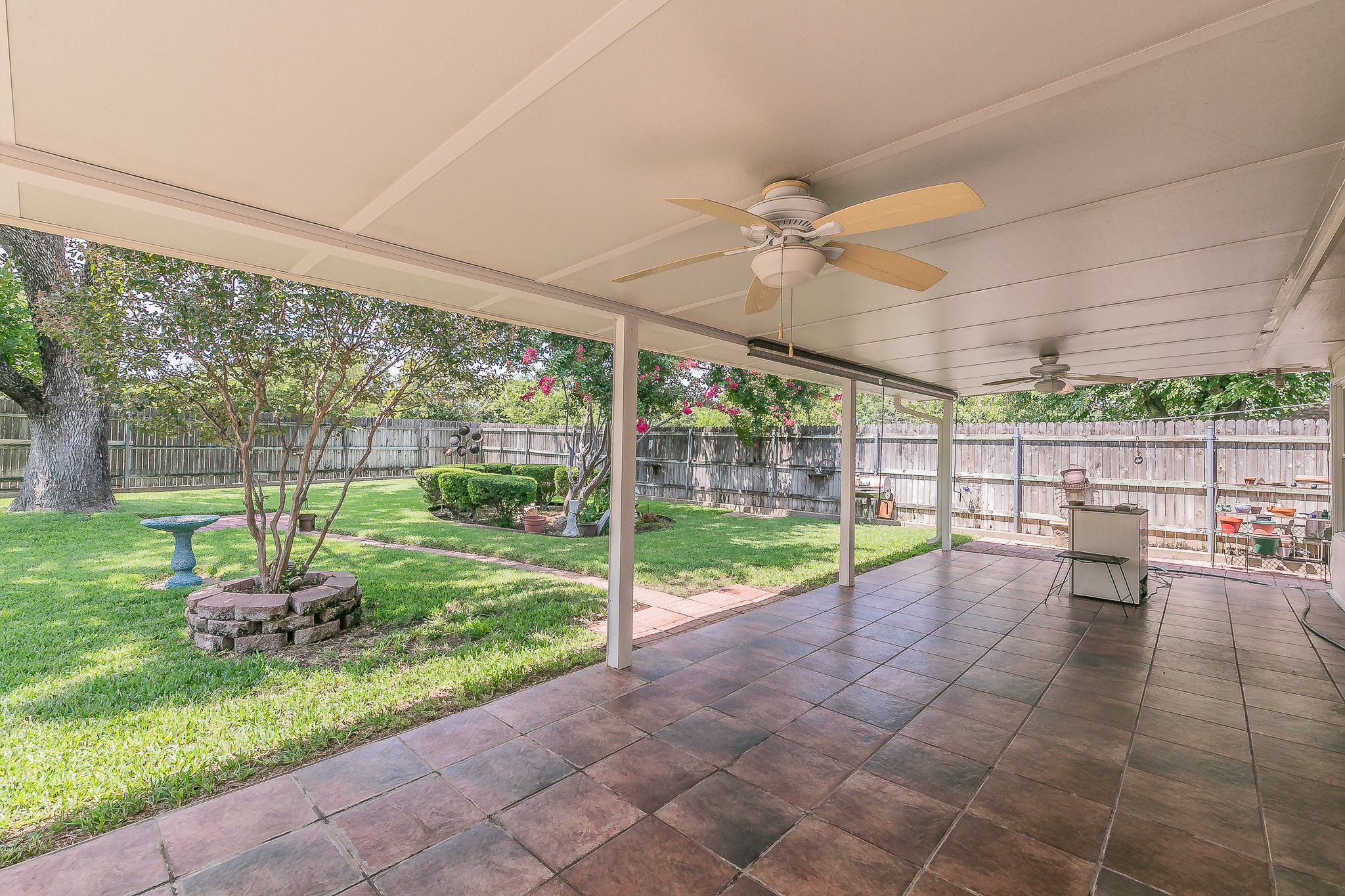 5828 Westcrest Drive W Edgecliff Village TX 76134